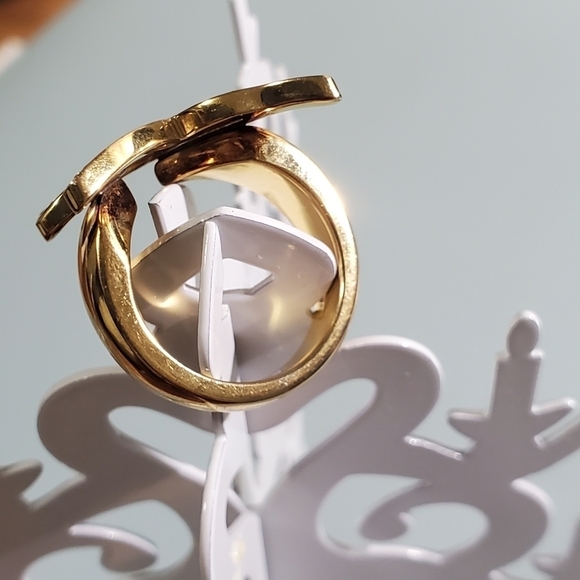 Swatch Bijoux Dove Ring with Diamond Like Stones - Picture 3 of 4